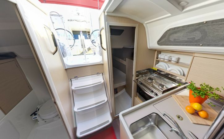 Beneteau Oceanis 30.1 | Mobula Zero