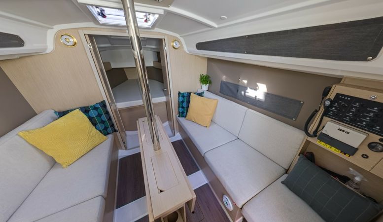 Beneteau Oceanis 30.1 | Mobula Zero