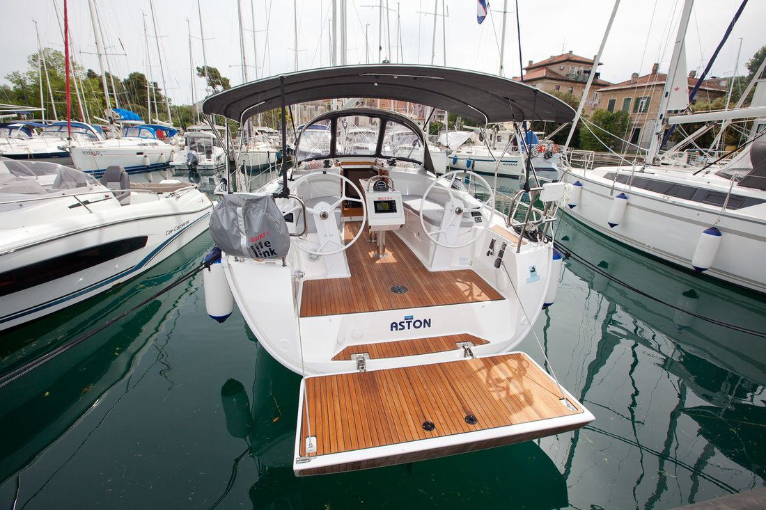 Bavaria Cruiser 34 | Aston