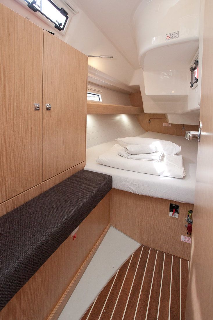 Bavaria Cruiser 34 | Aston