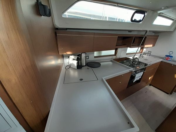 Beneteau Oceanis 46.1 | Aeolian Melody