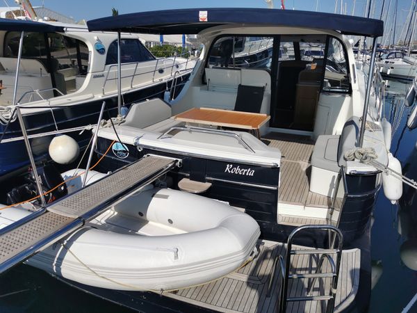 SAS Vektor 44 | Roberta