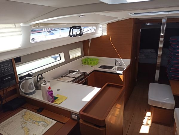 Jeanneau Sun Odyssey 440 | Habibi