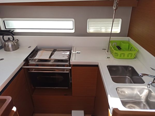 Jeanneau Sun Odyssey 440 | Habibi