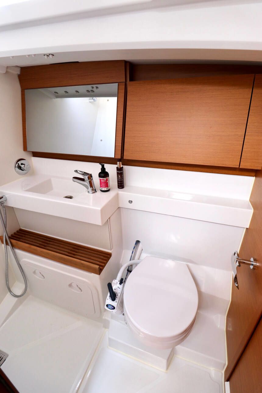 Jeanneau Sun Odyssey 440 | Habibi