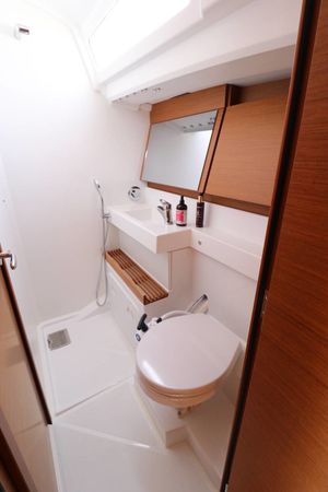 Jeanneau Sun Odyssey 440 | Habibi