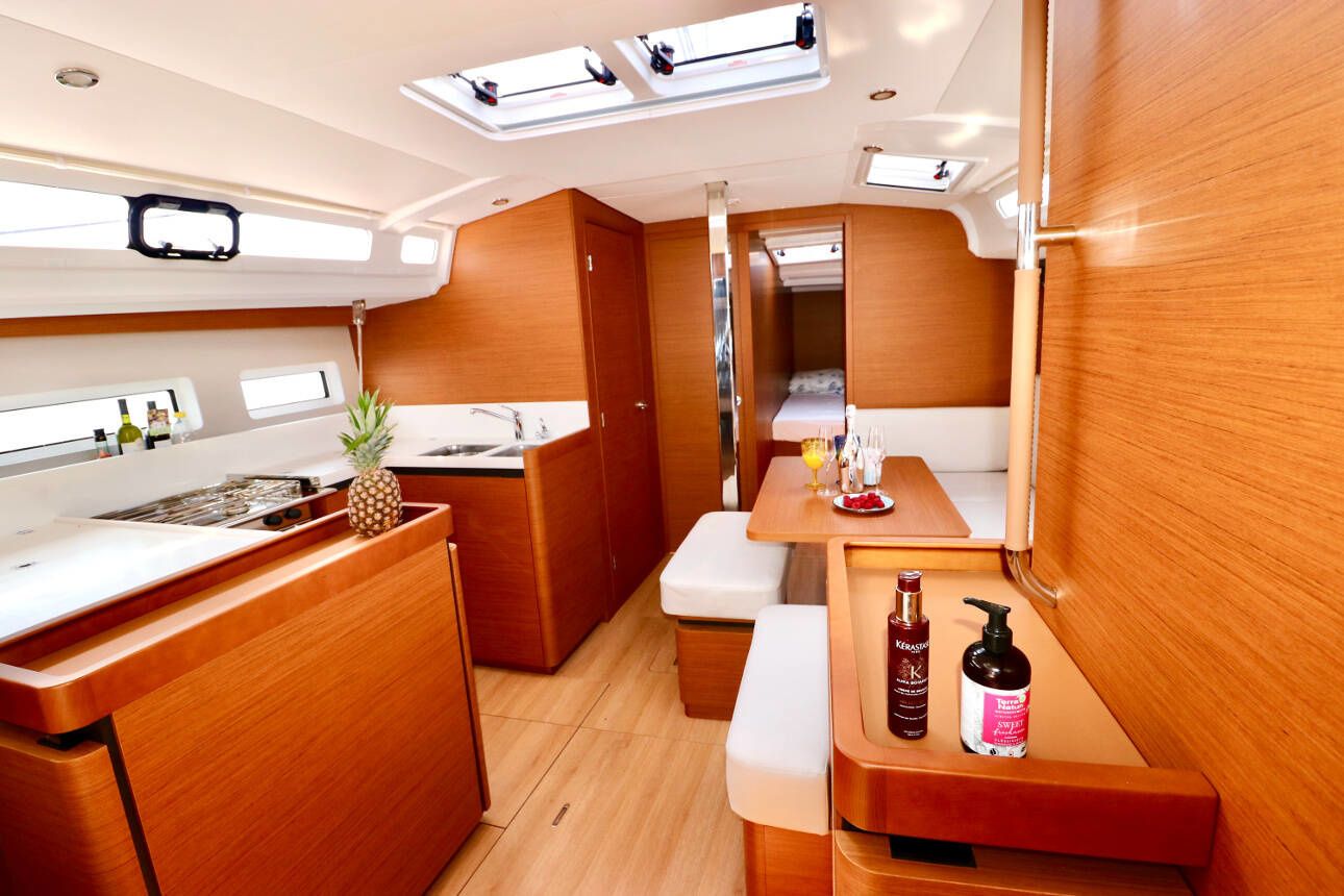 Jeanneau Sun Odyssey 440 | Habibi