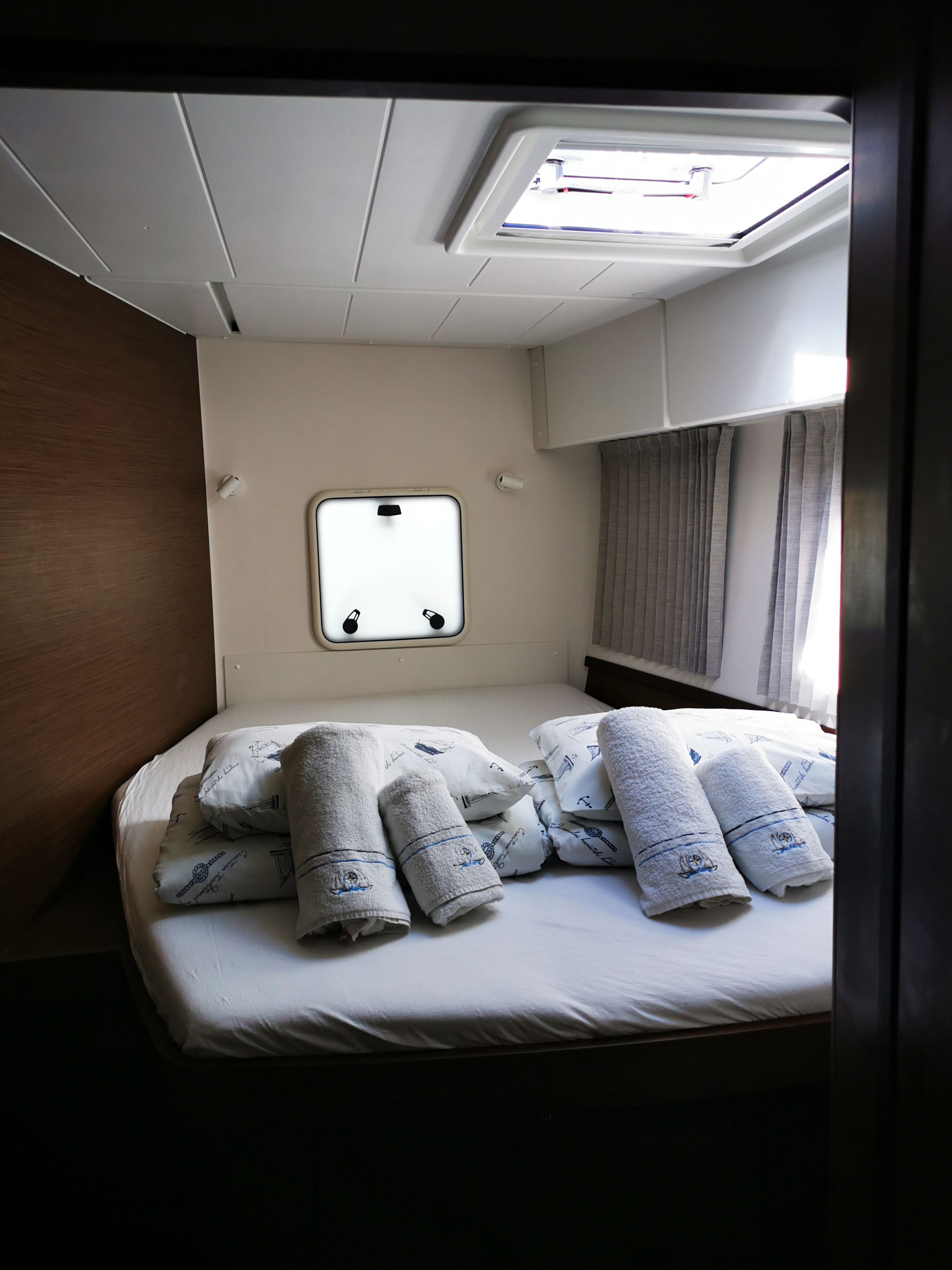 Lagoon 42 | Kobukson