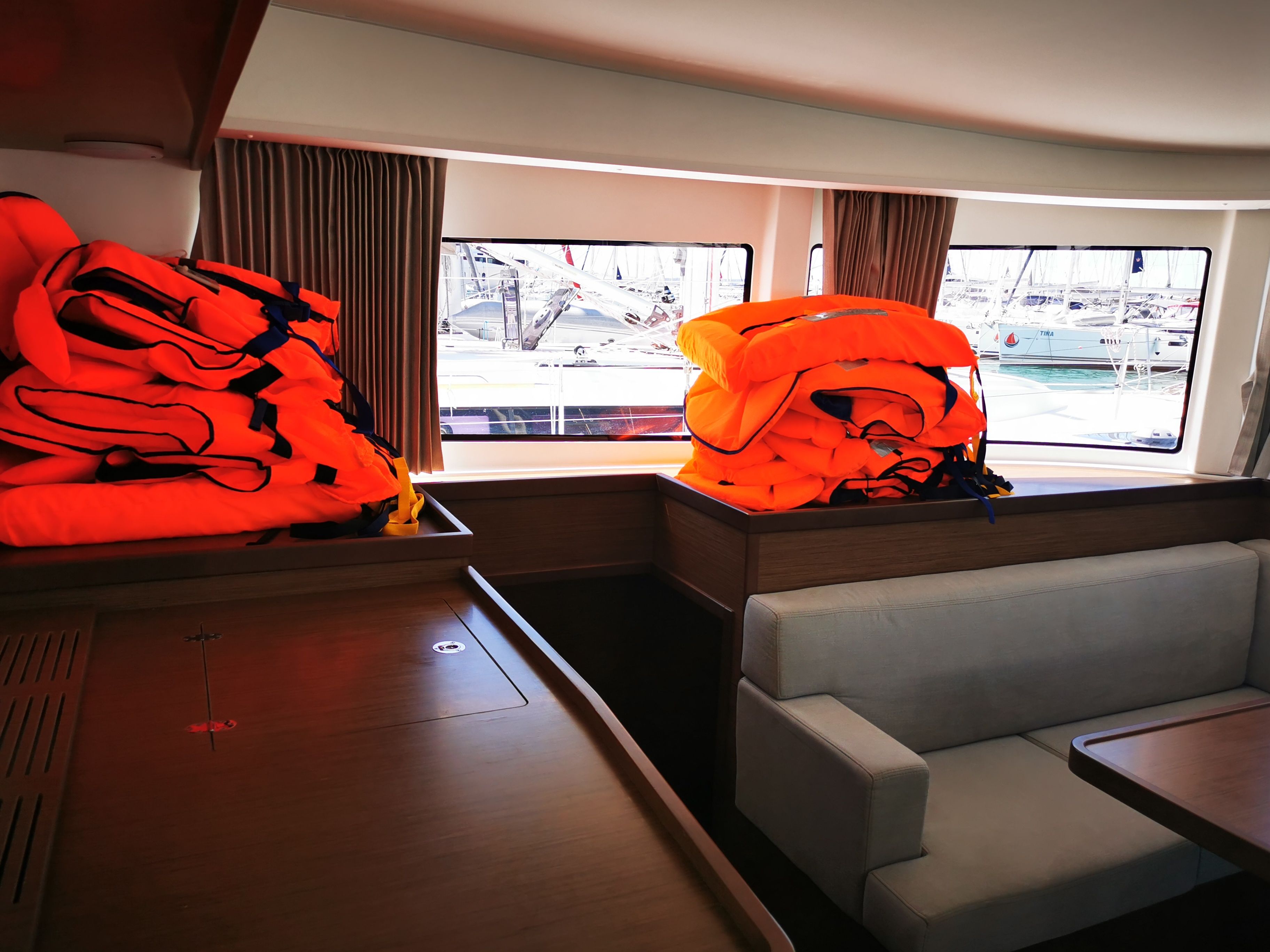 Lagoon 42 | Kobukson