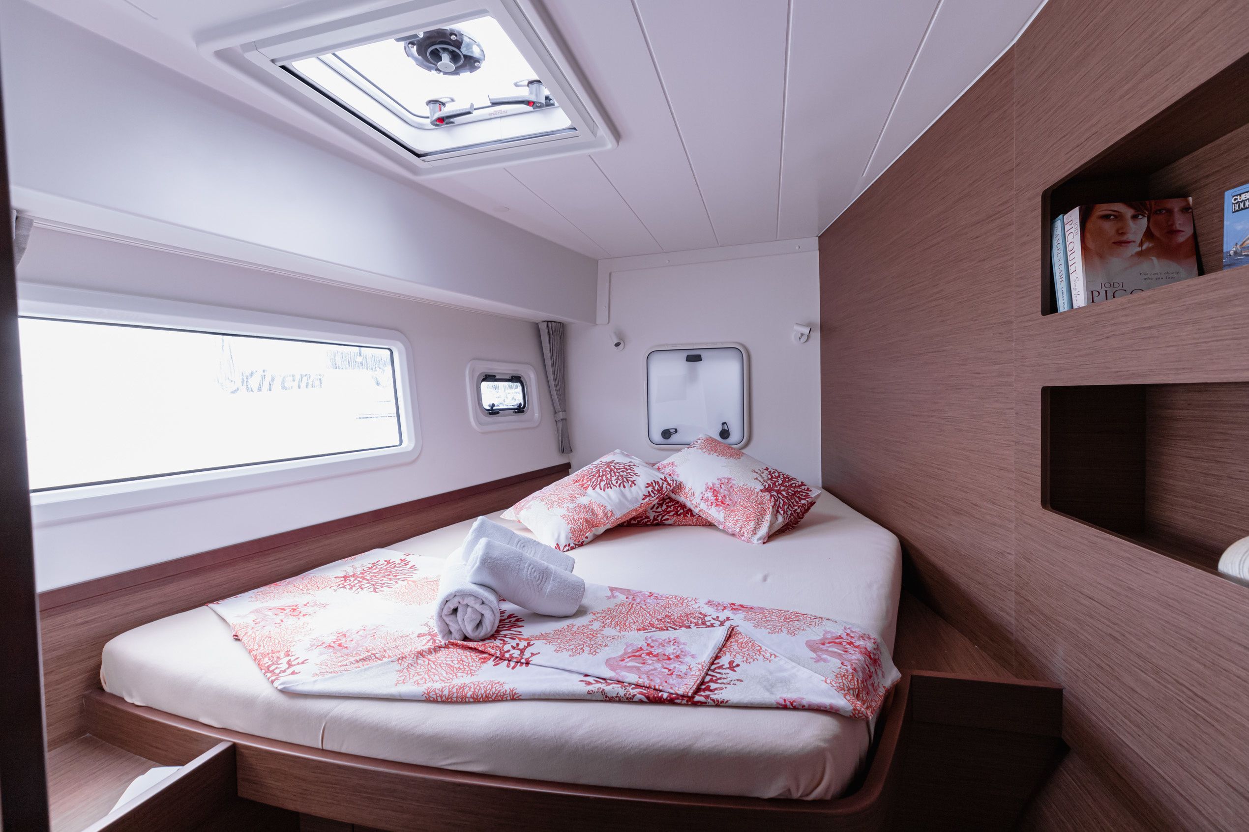 Lagoon 42 | Happy Key