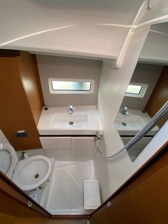 Jeanneau Sun Odyssey 490 | Aqua Fun