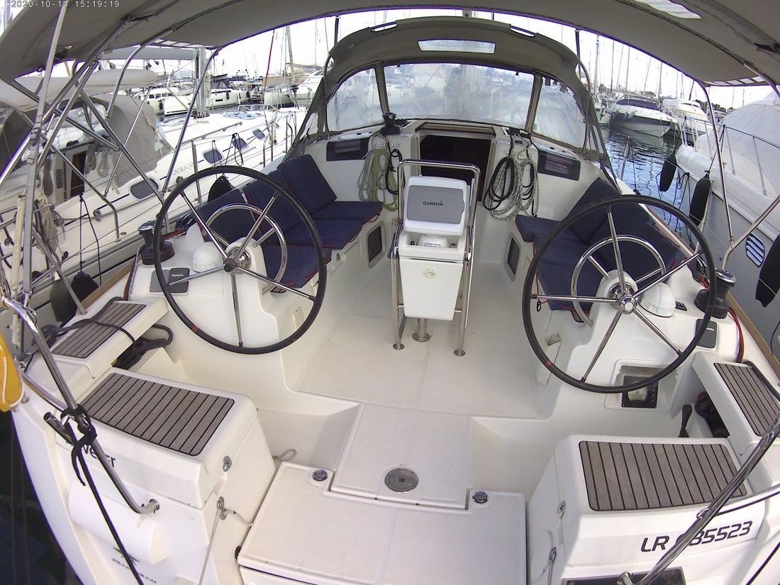 Jeanneau Sun Odyssey 409 | Traveller