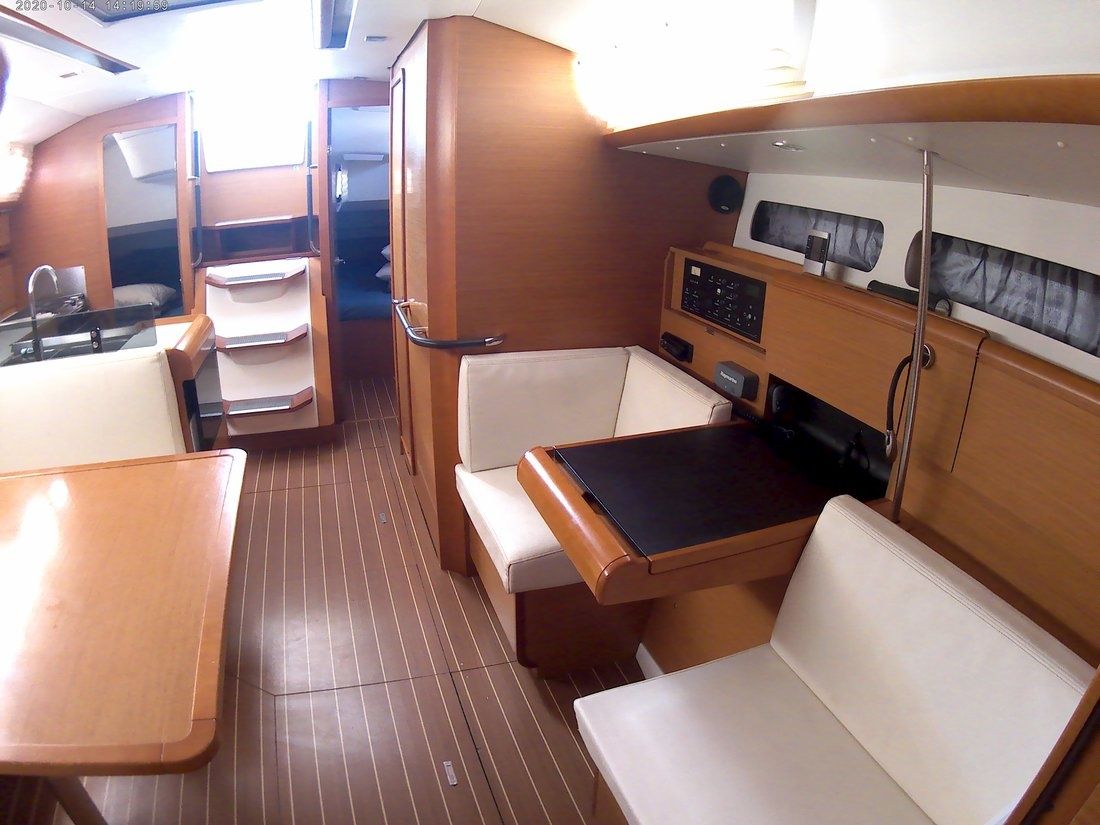 Jeanneau Sun Odyssey 409 | Traveller