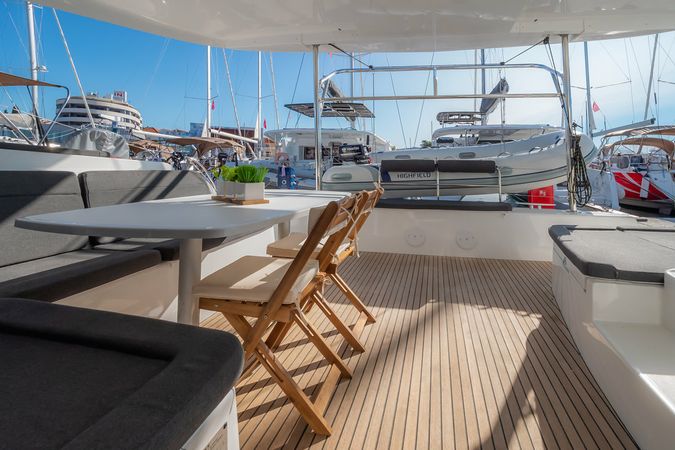 Lagoon 42 | Fly With Me