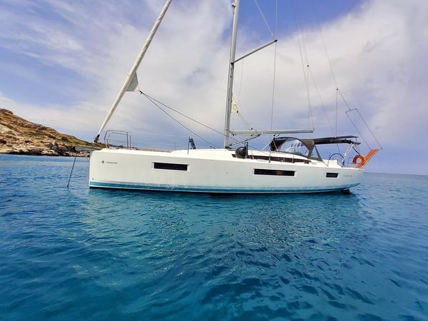 Jeanneau Sun Odyssey 440 | Holiday Kiss