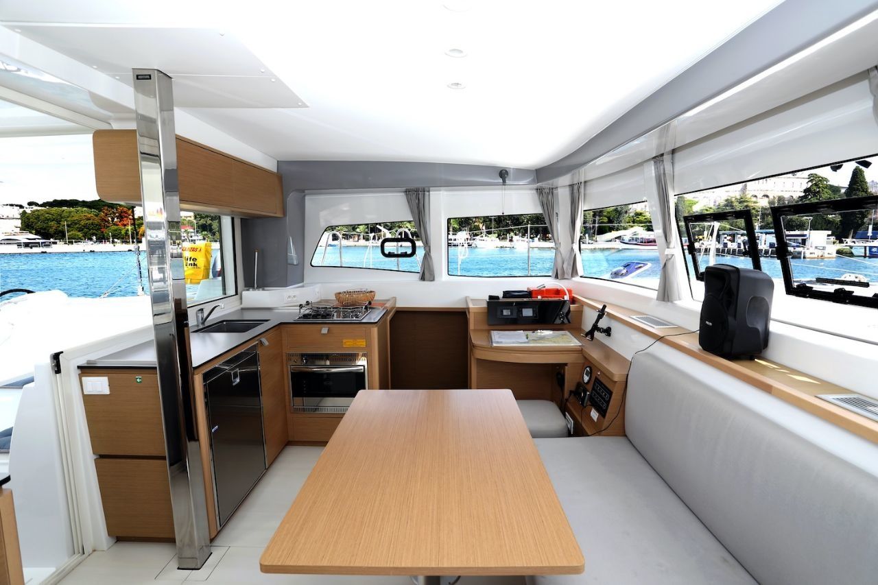 Excess 12 | Kiss Me Twice