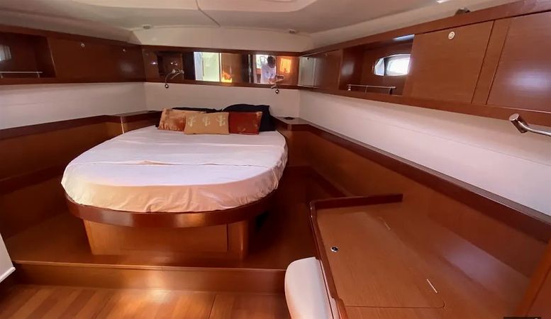 Beneteau Oceanis 54 | Thidawaree