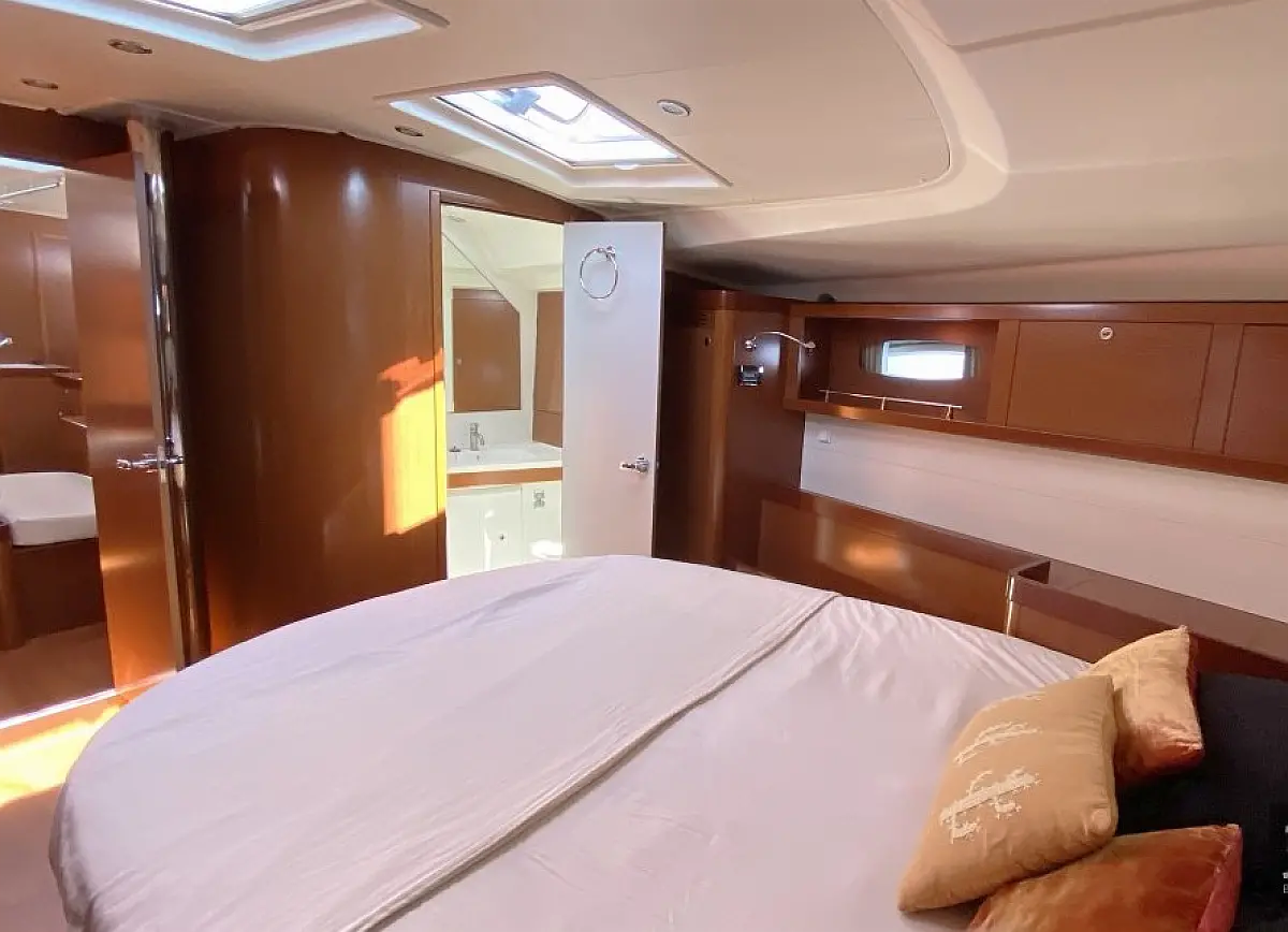 Beneteau Oceanis 54 | Thidawaree