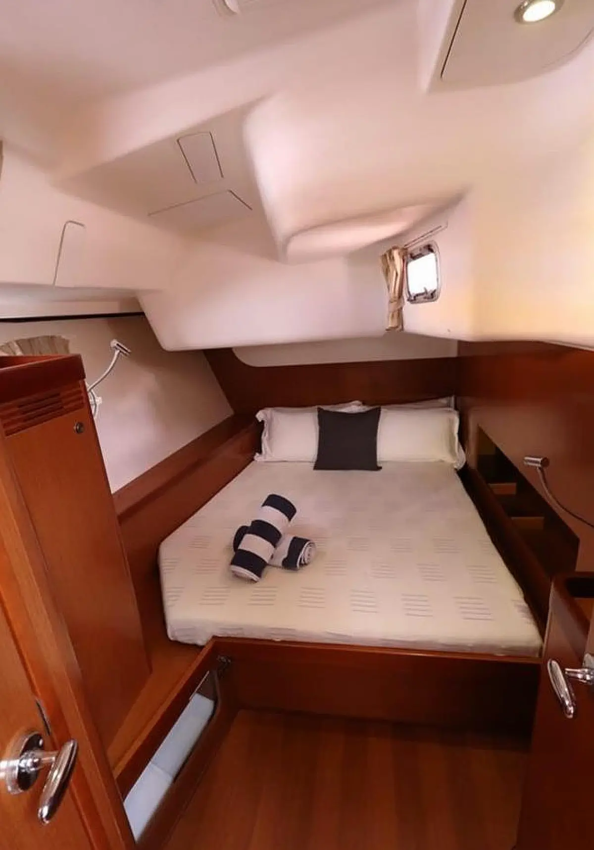 Beneteau Oceanis 54 | Thidawaree