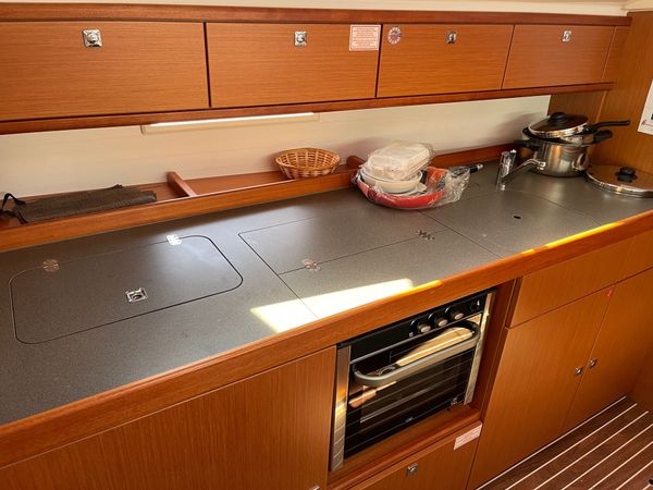 Bavaria Cruiser 41 | Bella