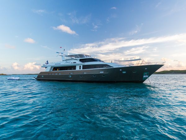 Crescent 116 | Unbridled