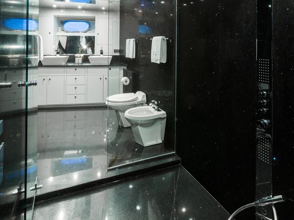 Crescent 116 | Unbridled