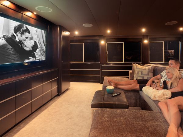 Crescent 116 | Unbridled