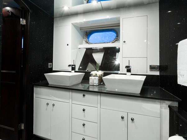 Crescent 116 | Unbridled