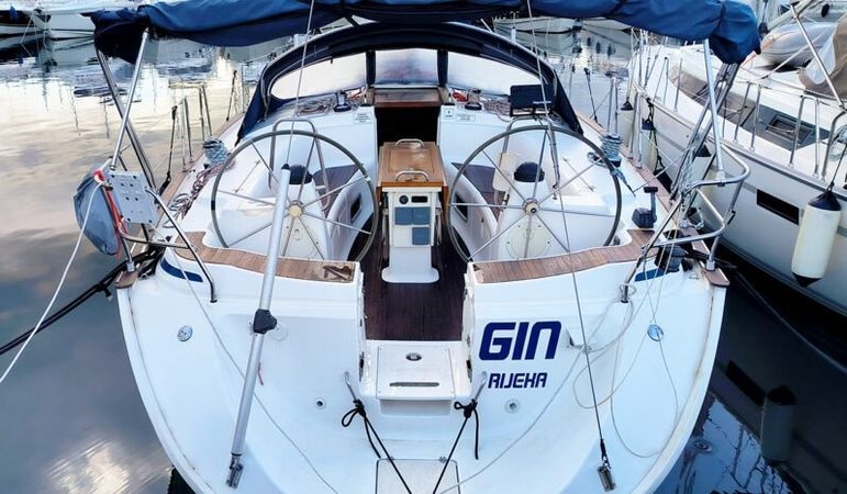 Bavaria 44 | Gin
