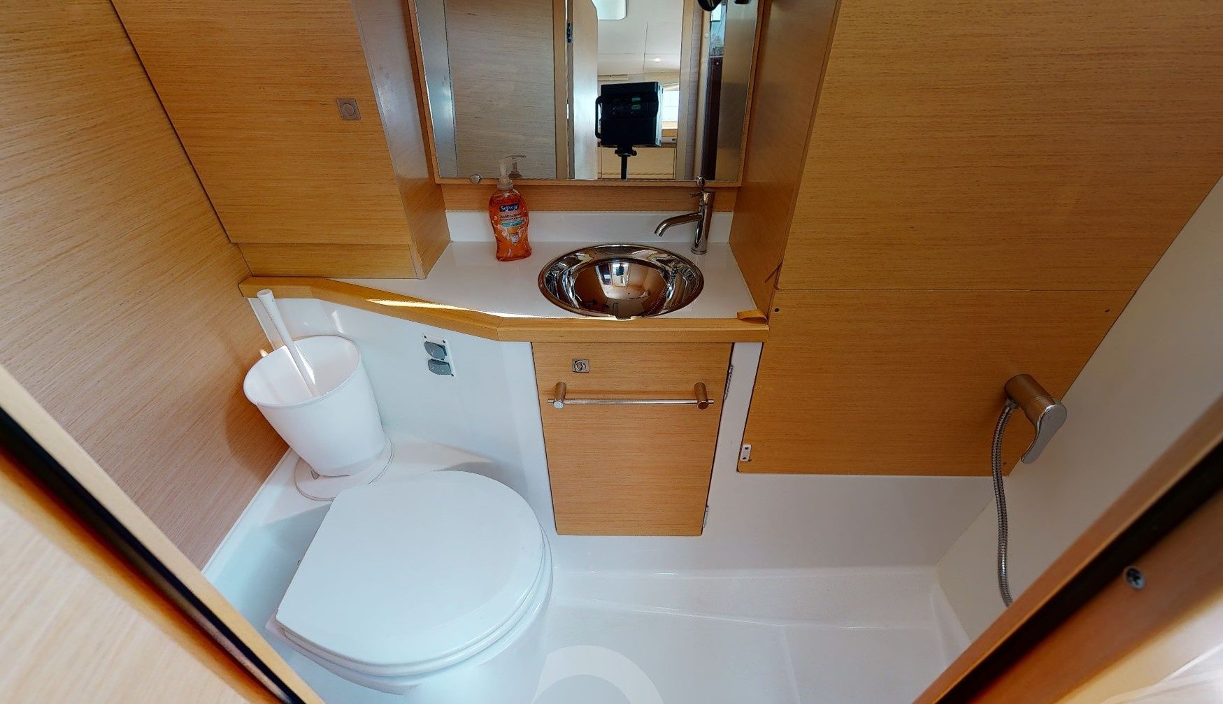 Jeanneau Sun Odyssey 389 | 39 North