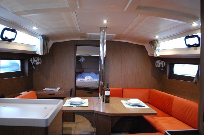 Beneteau Oceanis 41.1 | Alma