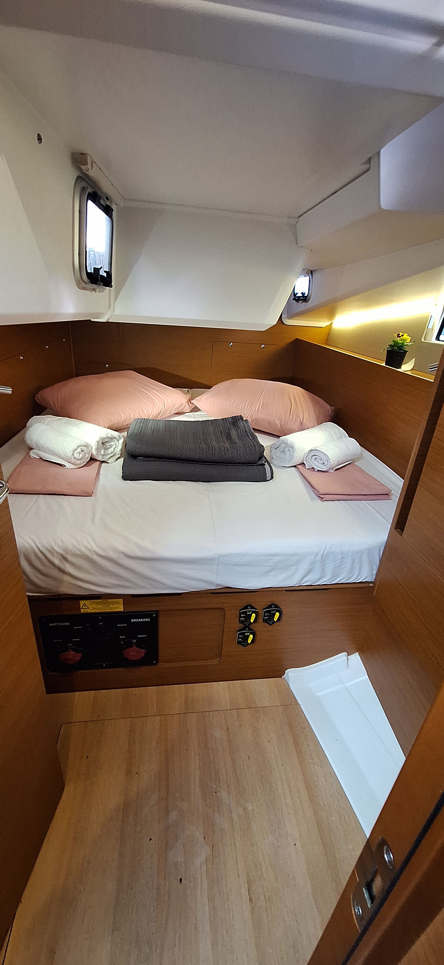 Jeanneau Sun Odyssey 490 | Lady Flora 2