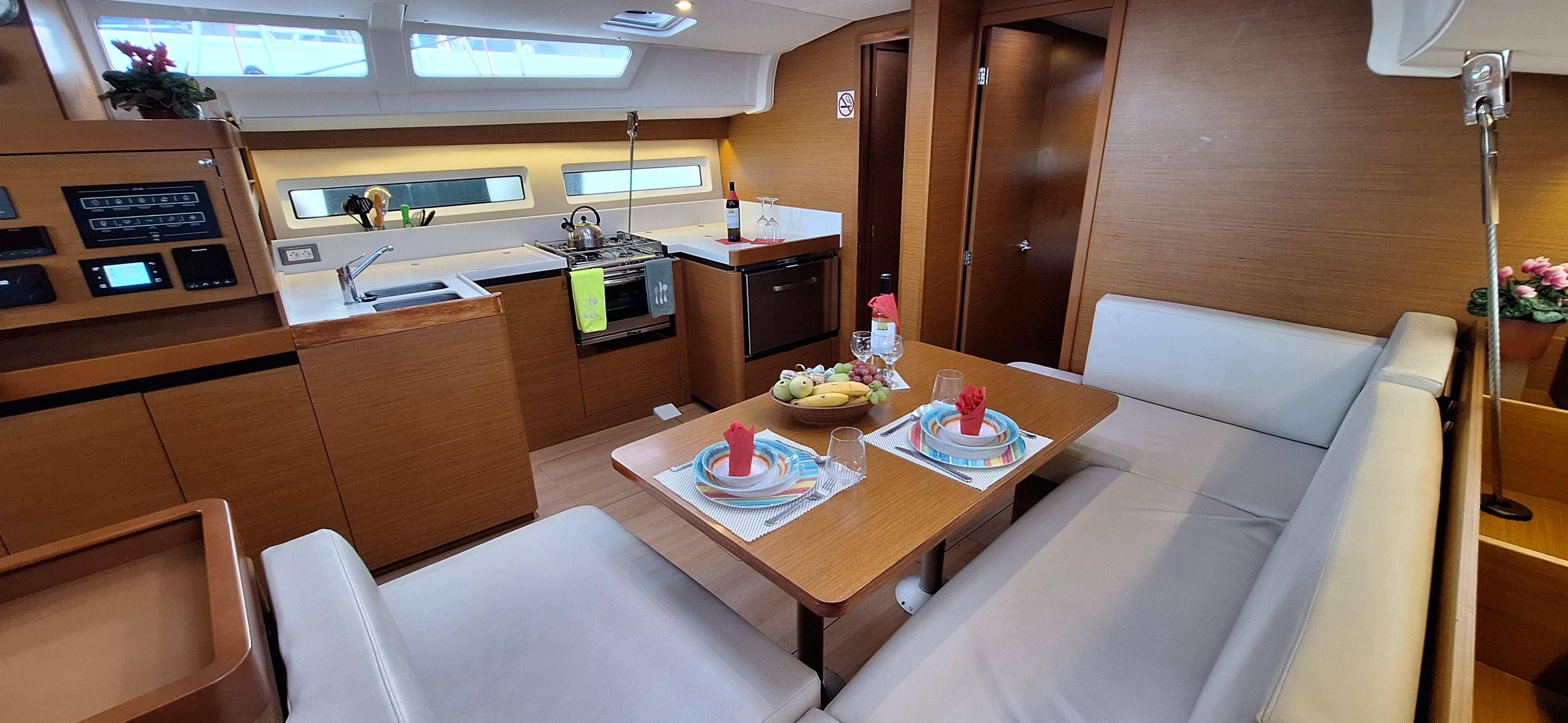 Jeanneau Sun Odyssey 490 | Lady Flora 2