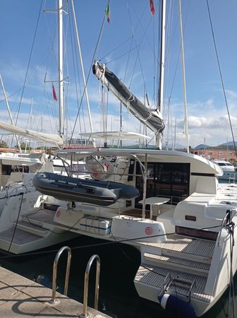 Lagoon 42 | Lux
