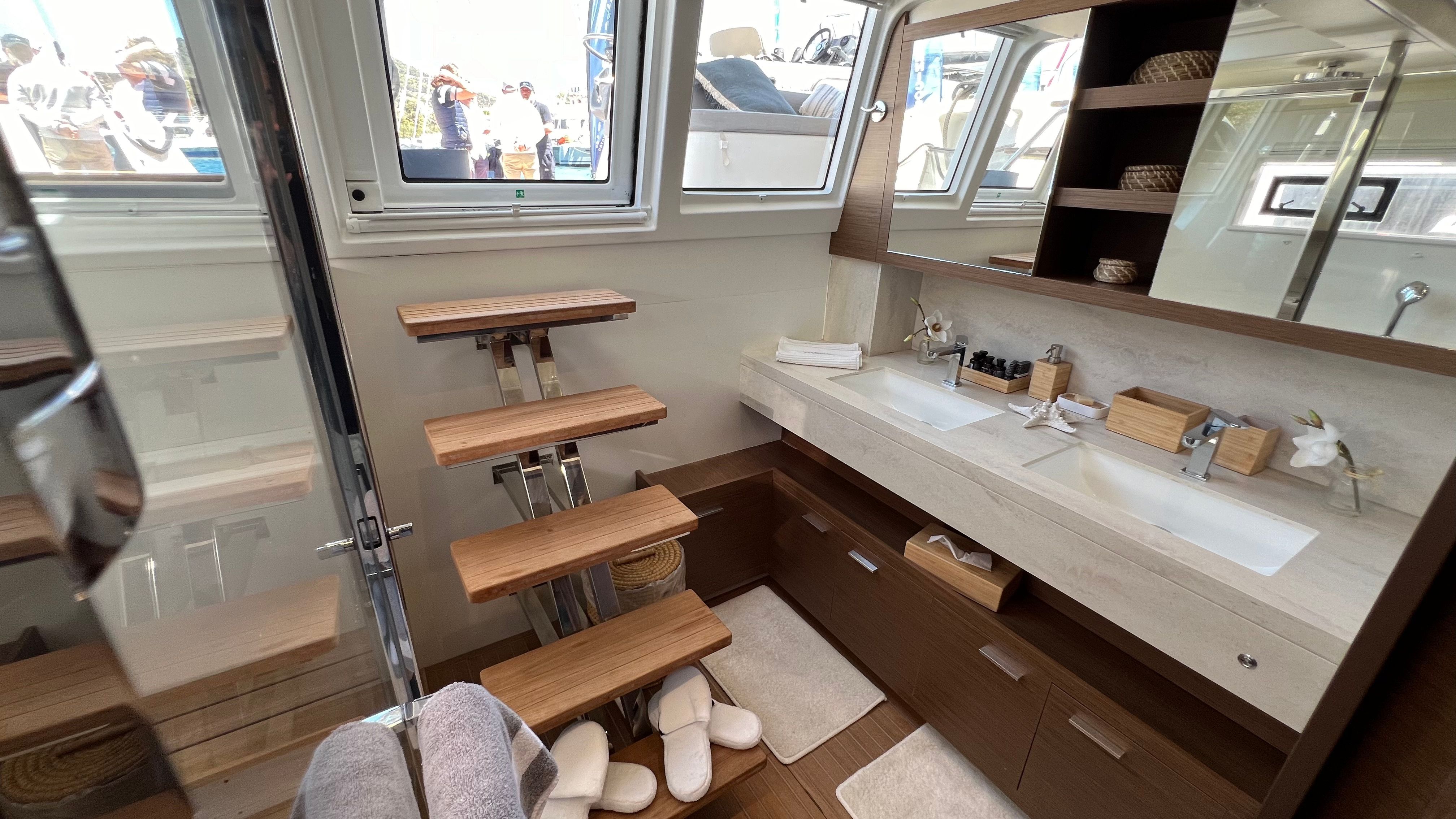 Lagoon 620 | Atlantis