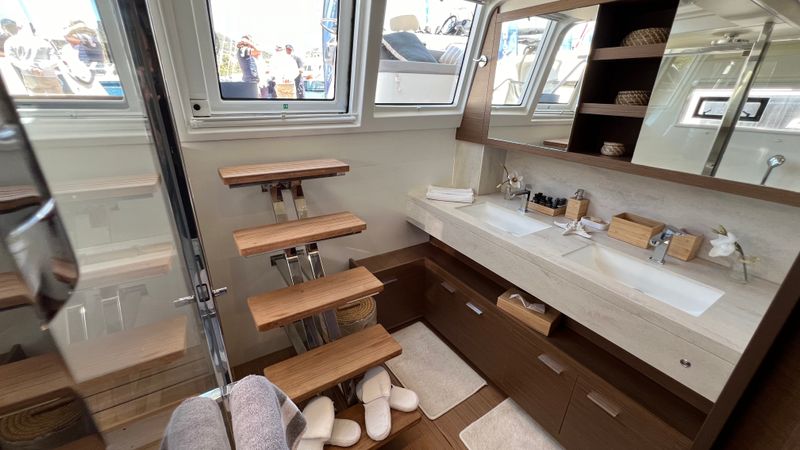 Lagoon 620 | Atlantis