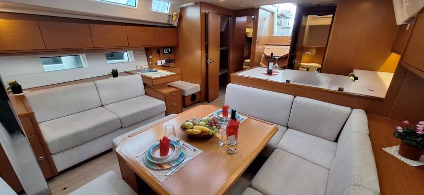 Bavaria C50 | Lady Flora 3