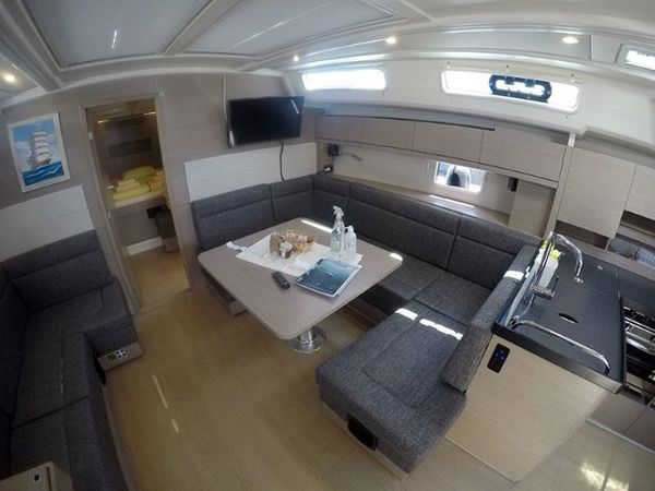 Hanse 458 | Podatok Too