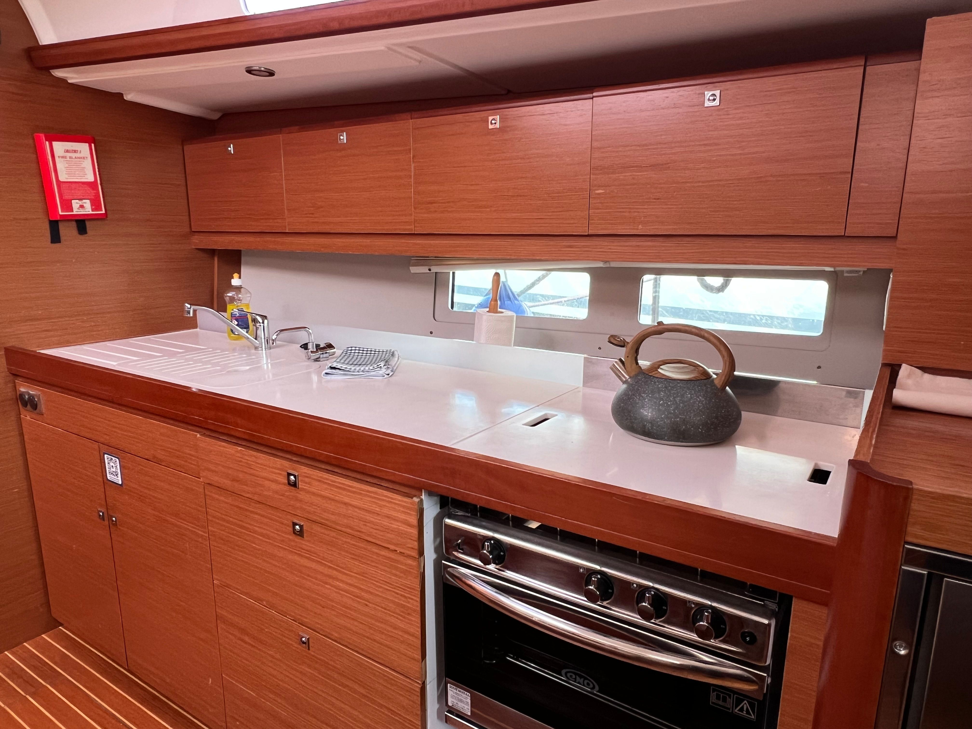 Dufour 460 GL | Petra