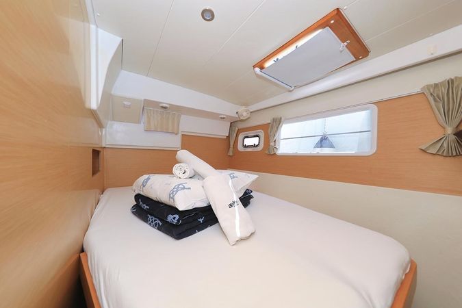 Lagoon 400 | Pagomo Nayan