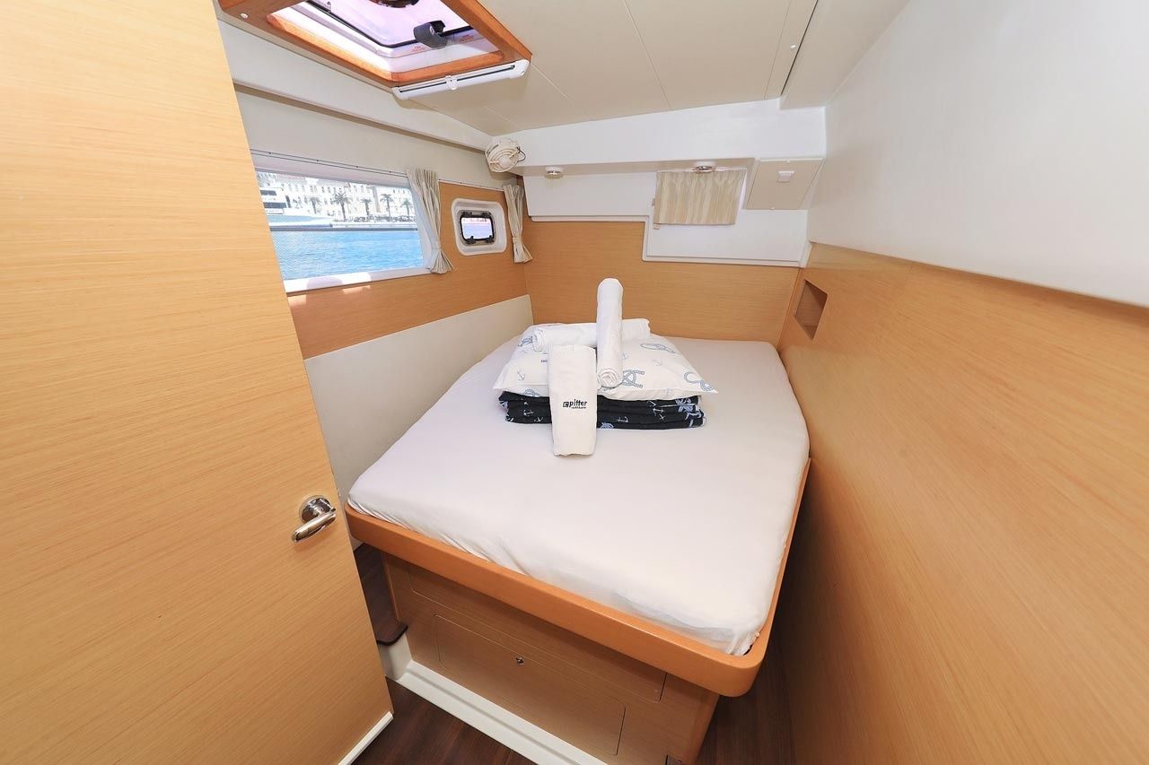 Lagoon 400 | Pagomo Nayan