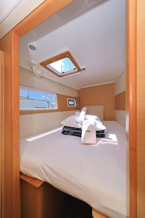 Lagoon 400 | Pagomo Nayan