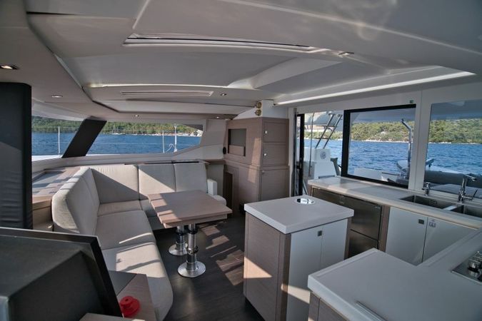Fountaine Pajot Saona 47 | Sky Ada 2