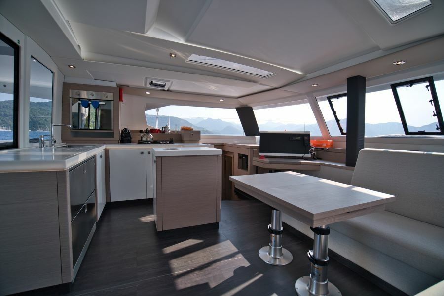 Fountaine Pajot Saona 47 | Sky Ada 2