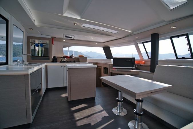 Fountaine Pajot Saona 47 | Sky Ada 2