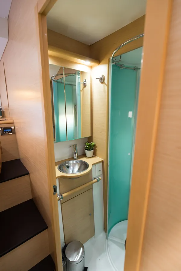 Lagoon 500 | Toro Bianco