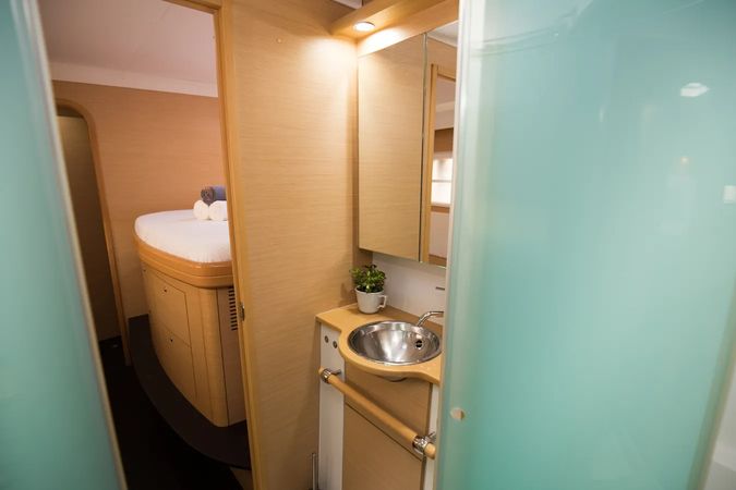 Lagoon 500 | Toro Bianco