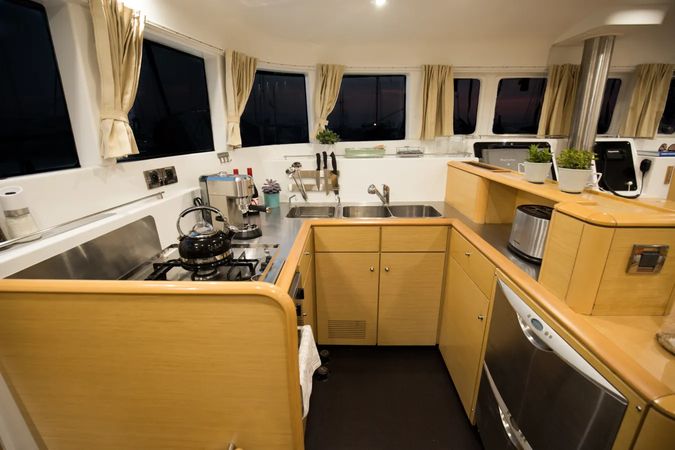 Lagoon 500 | Toro Bianco