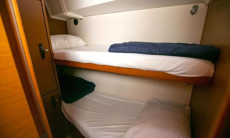 Jeanneau 54 | Amazing Elli