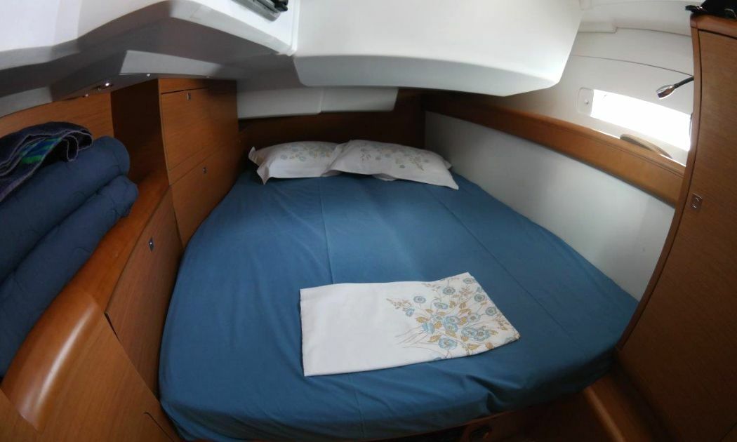 Jeanneau Sun Odyssey 469 | Eva